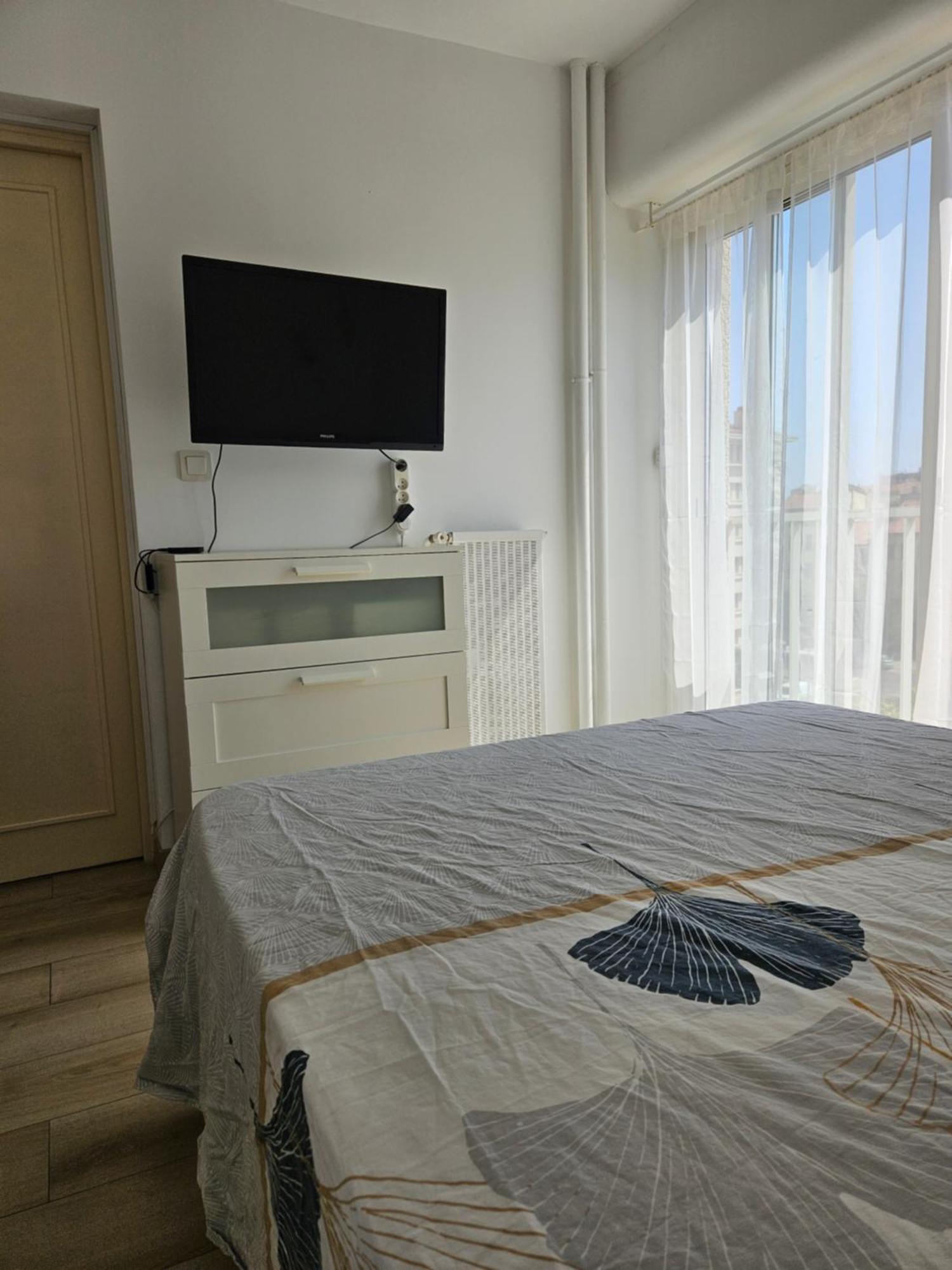 Chambre En Colocation Fille, Proche Mer, Climatisation Тулон Екстериор снимка