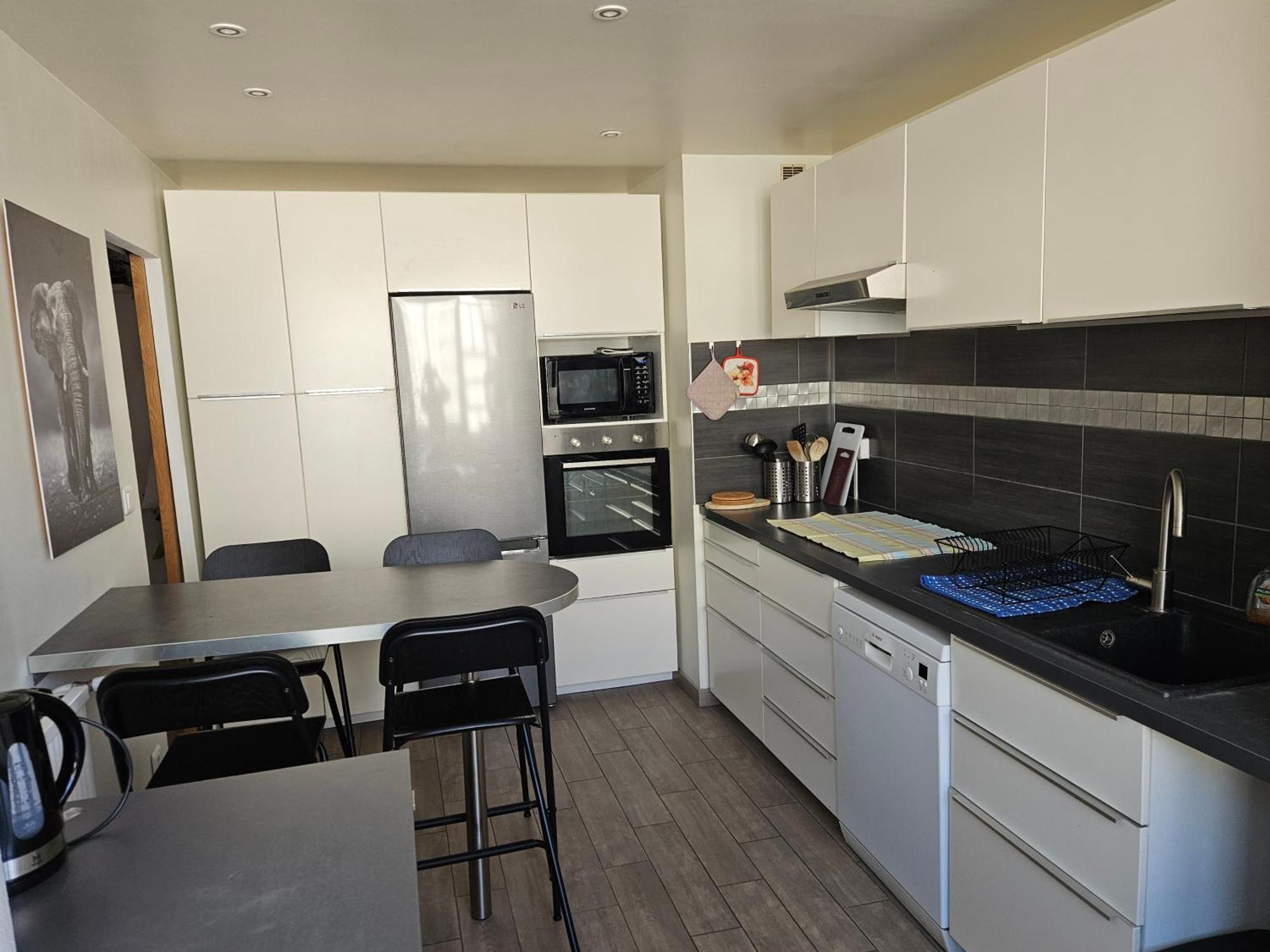 Chambre En Colocation Fille, Proche Mer, Climatisation Тулон Екстериор снимка