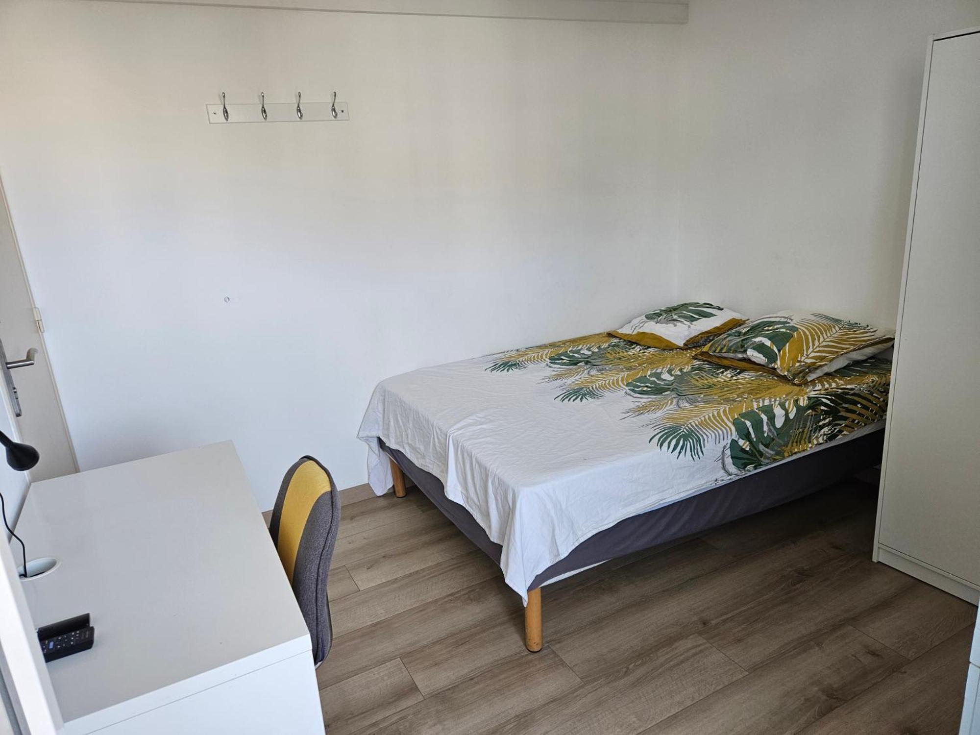 Chambre En Colocation Fille, Proche Mer, Climatisation Тулон Екстериор снимка