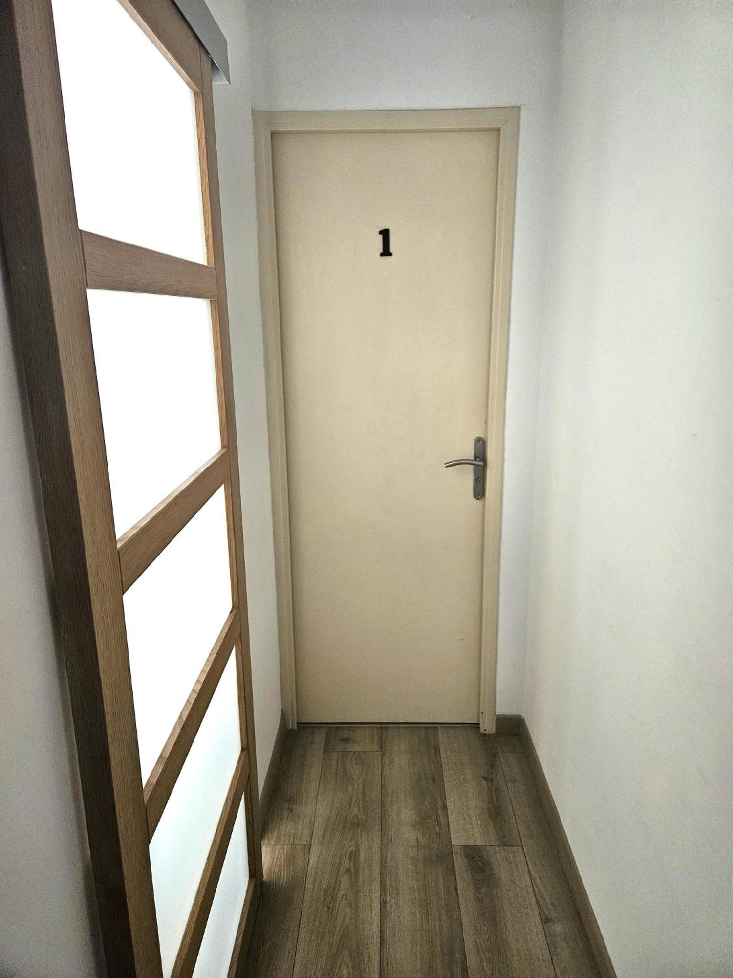 Chambre En Colocation Fille, Proche Mer, Climatisation Тулон Екстериор снимка